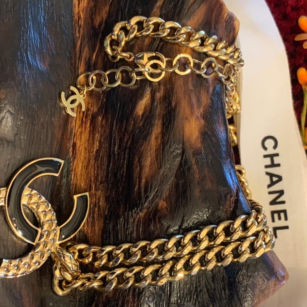 SOLD     Chanel CC Pendant Chain Necklace - Picture 5 of 14